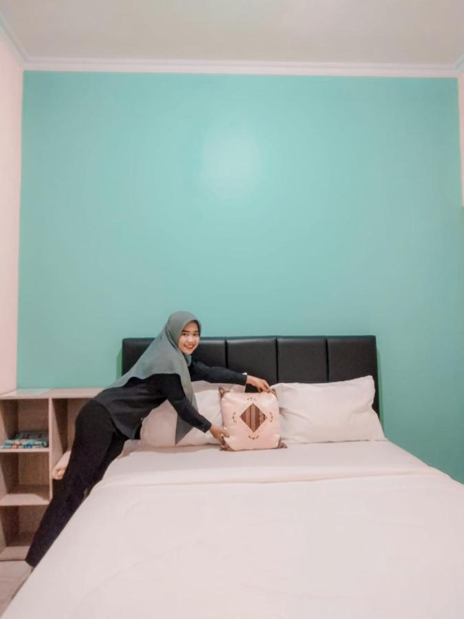 Grand Khalifah Guesthouse Sumbawa Екстер'єр фото