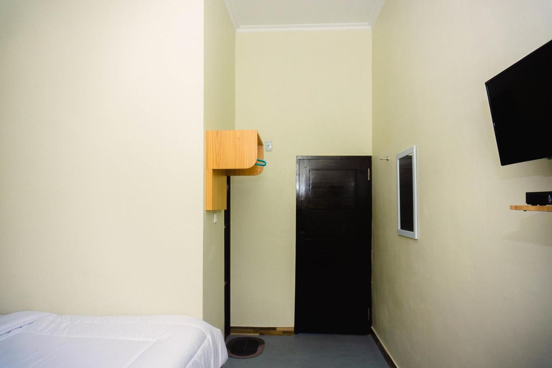 Grand Khalifah Guesthouse Sumbawa Екстер'єр фото
