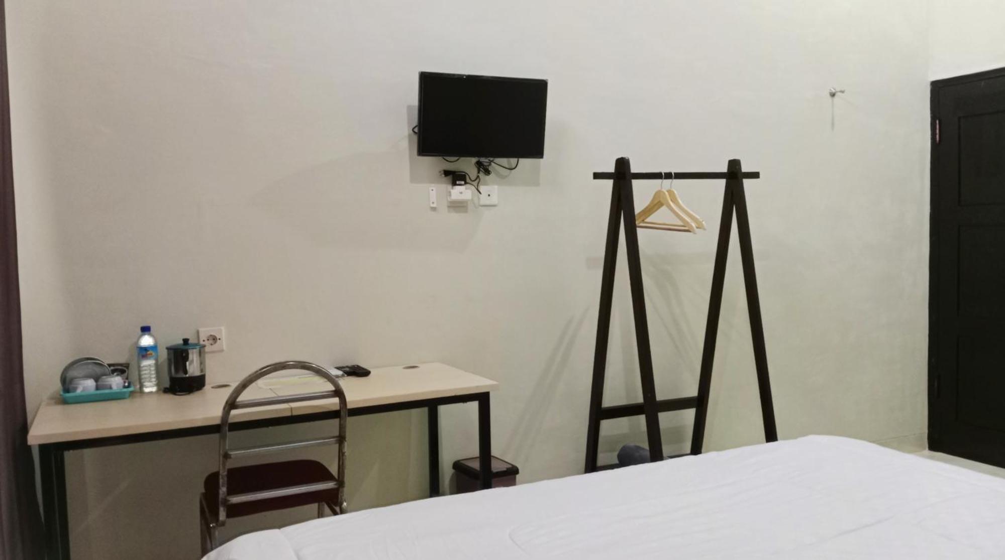 Grand Khalifah Guesthouse Sumbawa Екстер'єр фото